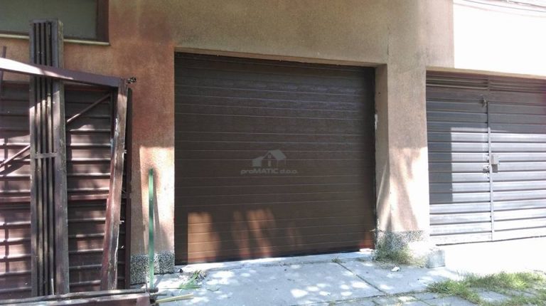 Sekciona garažna vrata